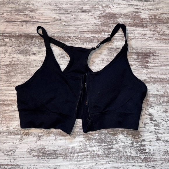 Livi Active Other - Livi Active Black Zip-Front Sports Bra‎